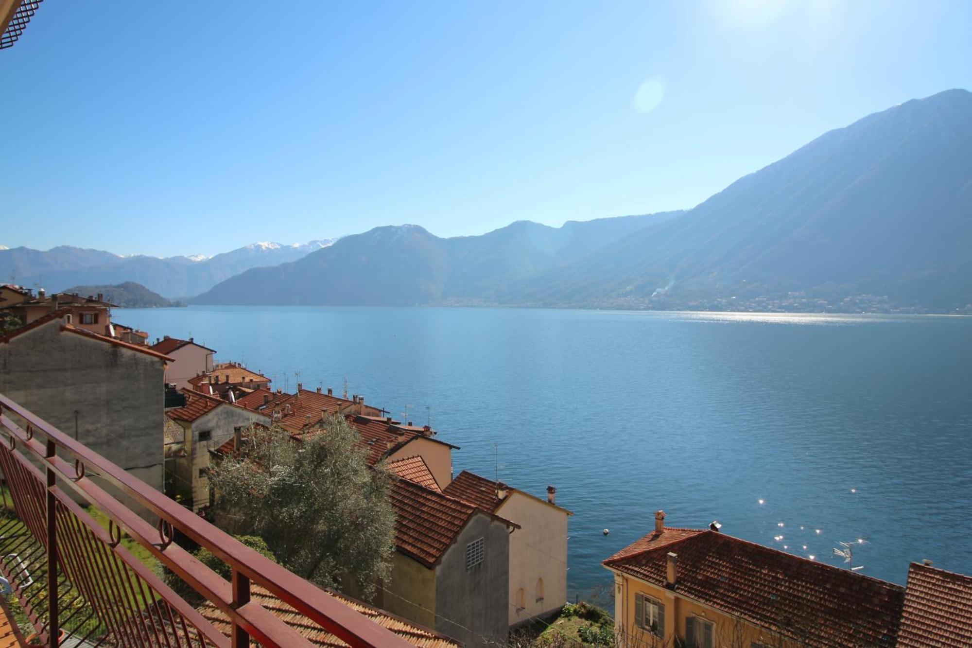Bella Lake View Colonno Exteriér fotografie