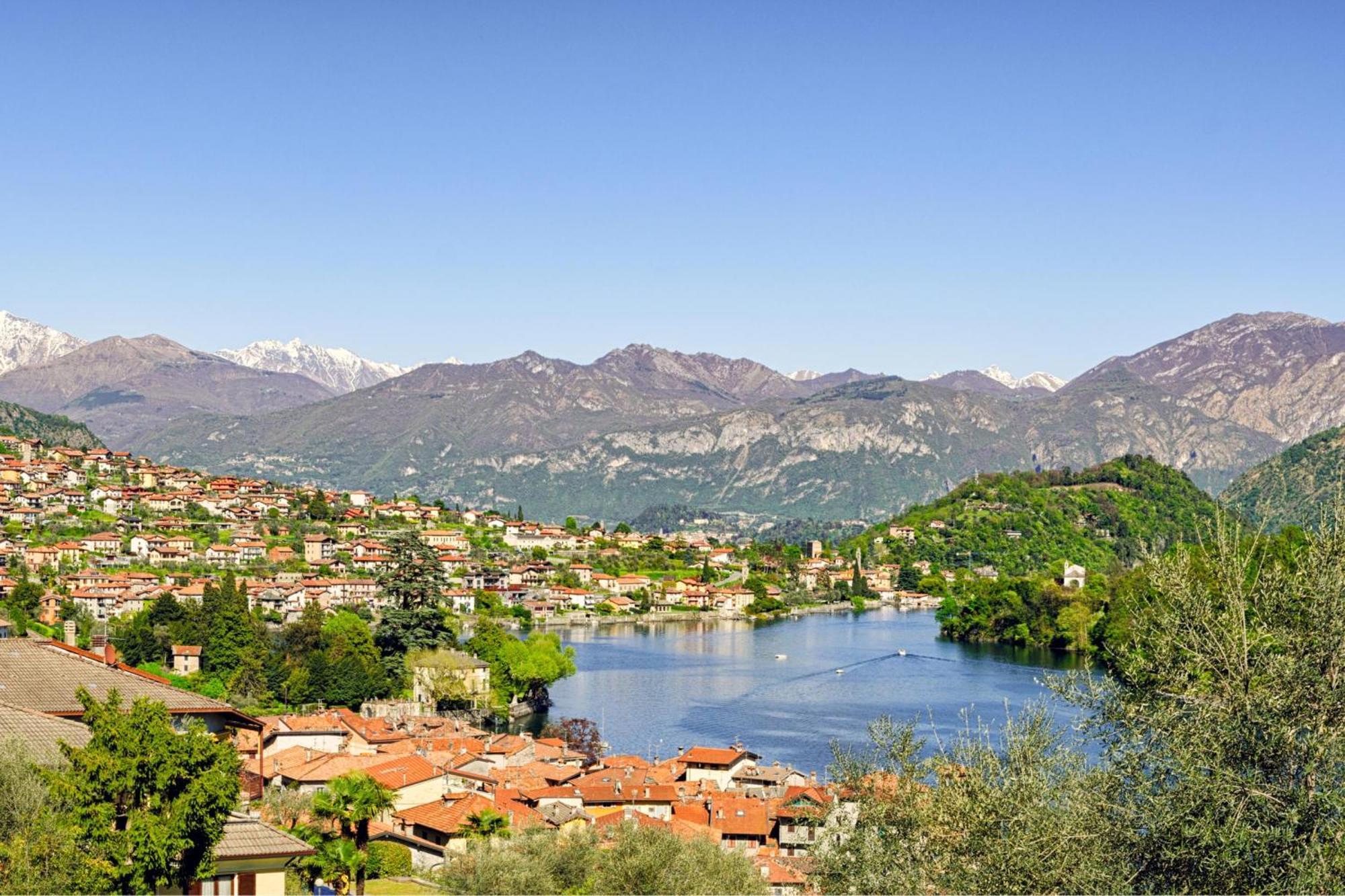 Bella Lake View Colonno Exteriér fotografie